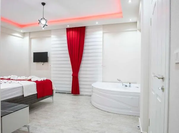 Adelina Cavdir (Kas)