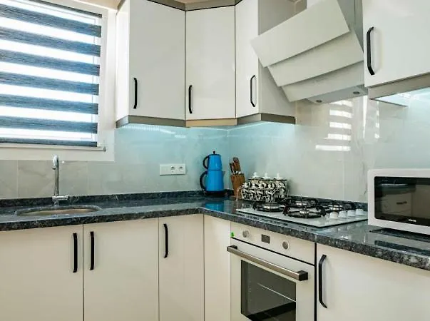 Adelina Cavdir (Kas)