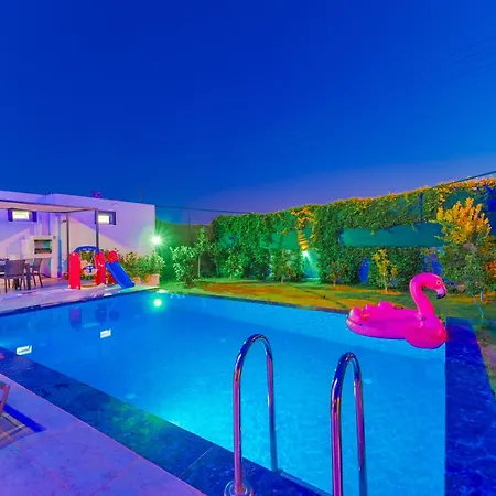 Adelina Case de vacanță