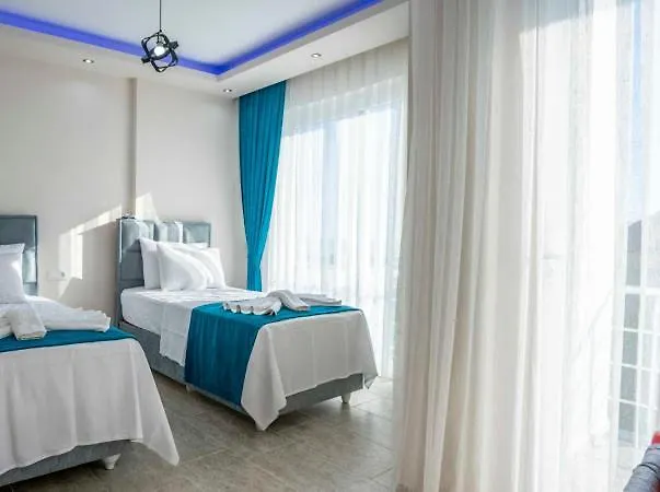 Adelina Cavdir (Kas)