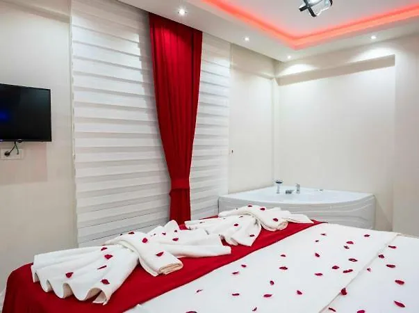 Adelina Cavdir (Kas)